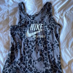 Nike workout tank